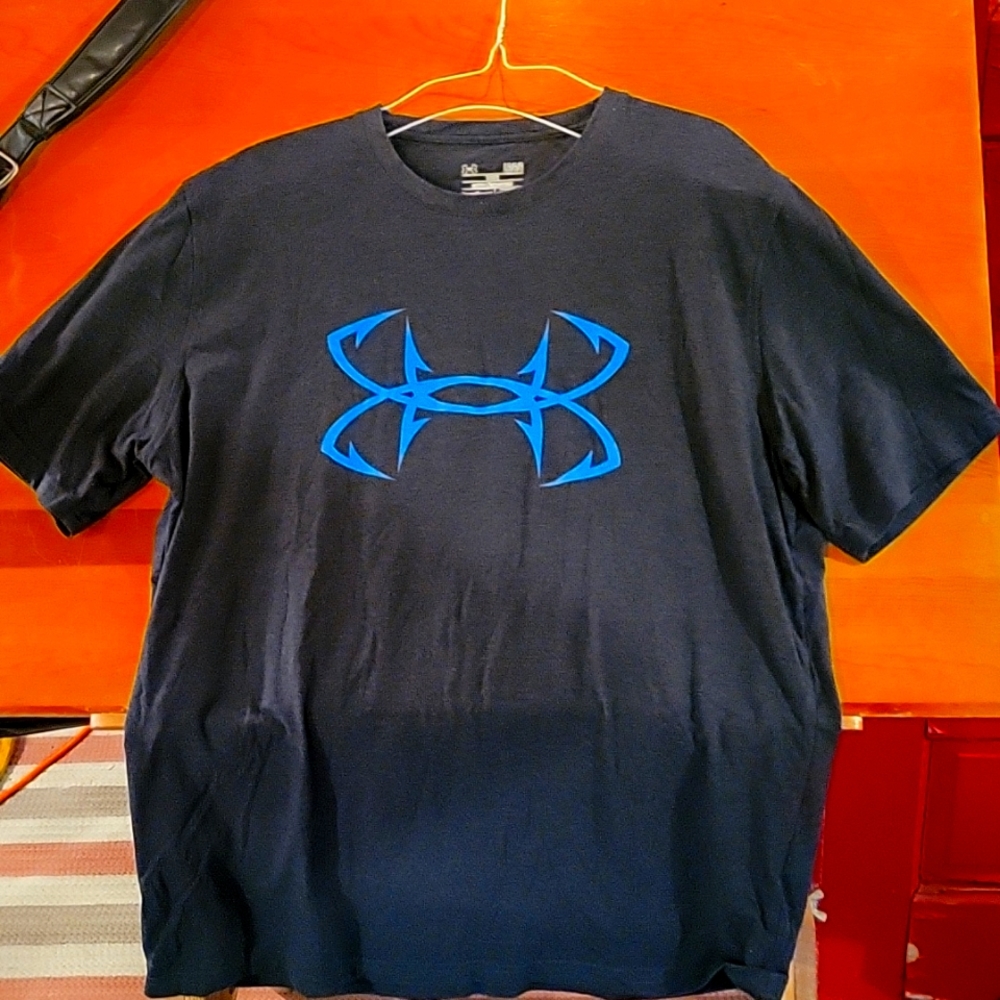 Under Armour Dark Gray Loose heatgear Large